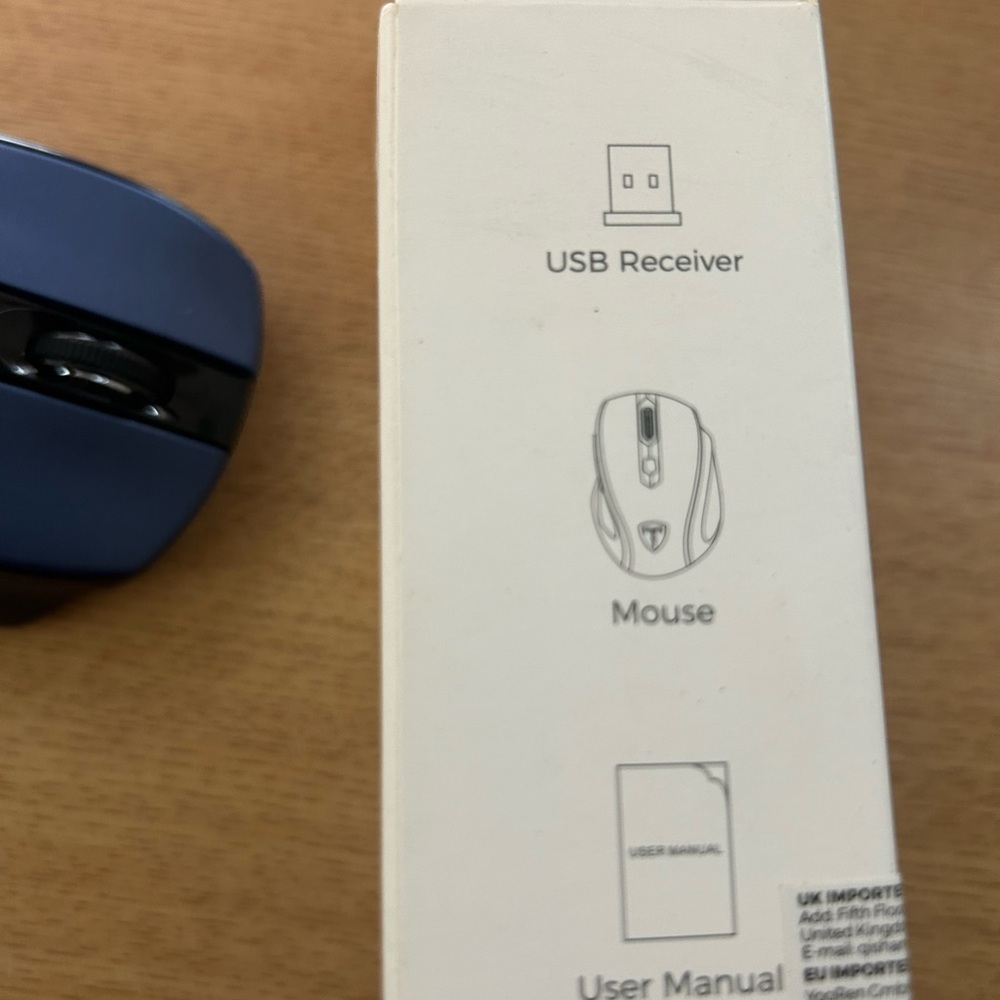 Ergonomic Black Wireless Mouse with Model D-09 - Picture 6 of 7